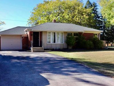 101 N Newman Rd, Lake Orion, MI, 48362