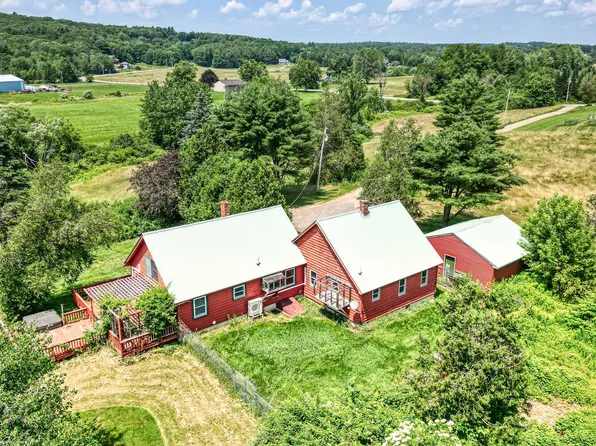 16 Spinoni Lane, Farmingdale, ME 04344