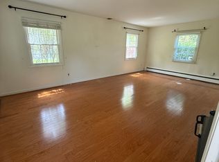 (Undisclosed Address), Stony Brook, NY 11790