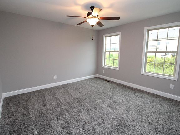 5th image of 1733 Manning Dr #2