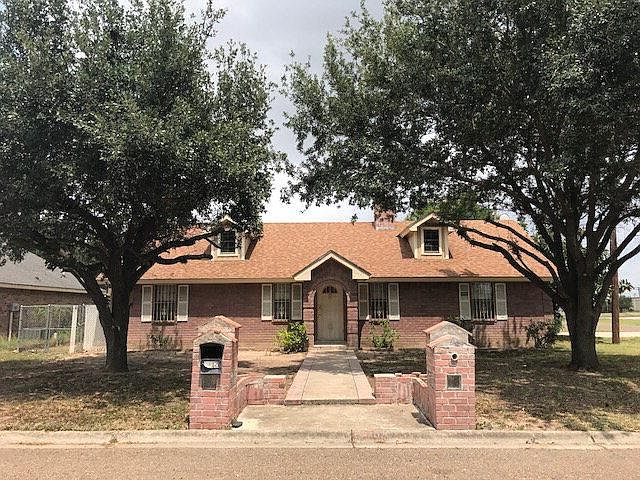 1st image of 802 Meadow Wood Dr