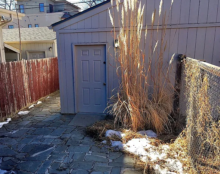 2 bed, 1047 sqft, $2,400 — Photo 2