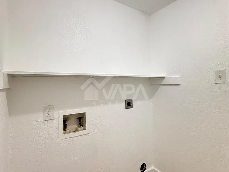 9840 Logans Ridge Dr — Photo 20