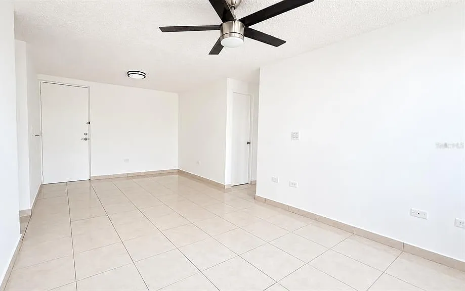 2 bed, 2.0 bath, 843 sqft, $1,975 — Photo 4