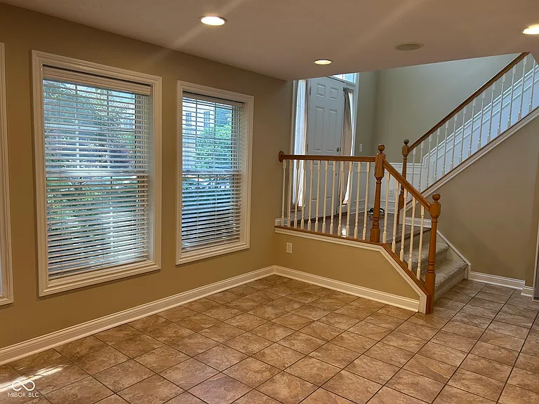 8645 Meridian Square Dr — Photo 3