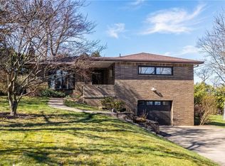 2443 Saunders Station Rd, Monroeville, PA 15146