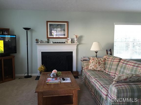 5th image of 17 S Woodridge View Ct