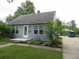 1606 N Owaissa St, Appleton, WI 54911