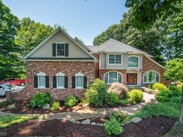 93 Coventry Way, Ringwood Boro, NJ 07456