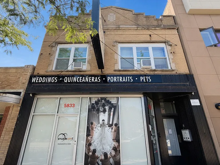 5834 W Irving Park Rd #1R — Photo 10
