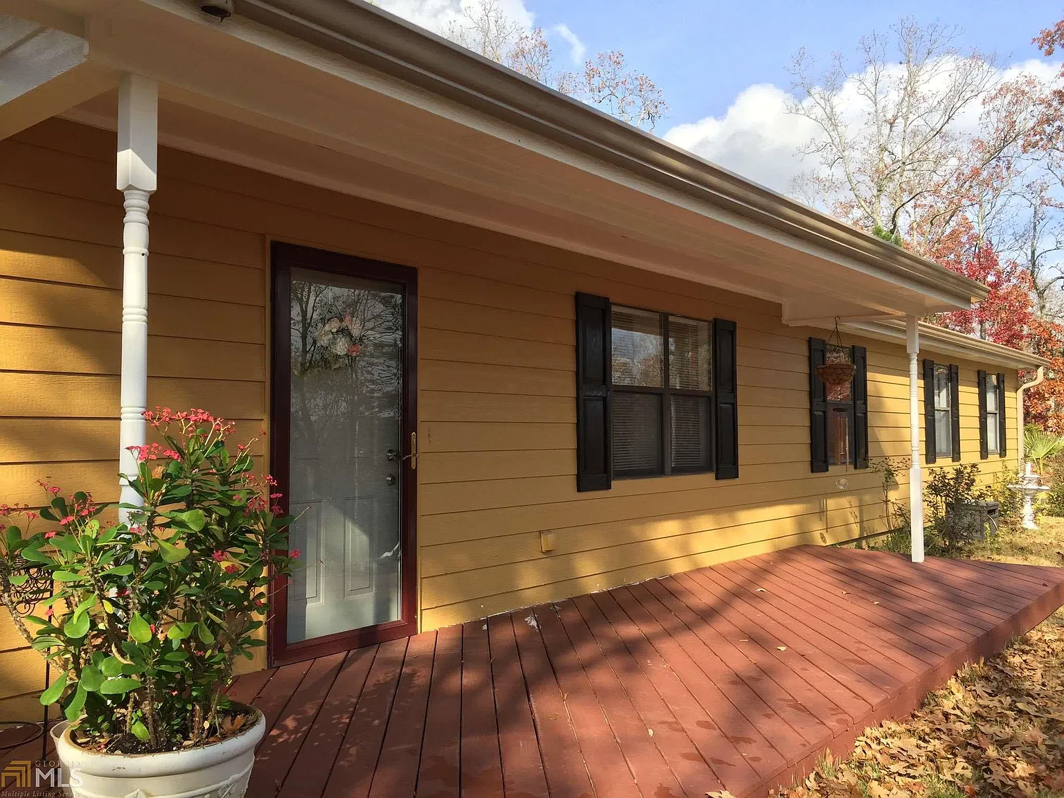 147 Oakland Cir photo 1