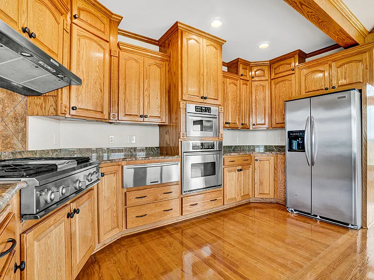 3698 Bush River Rd — Photo 8
