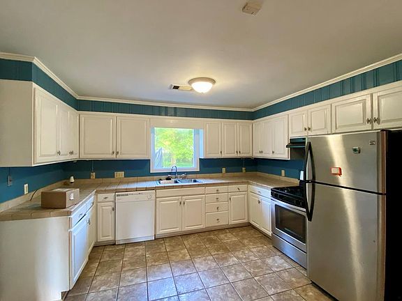 2nd image of 1234 Kirk Cir