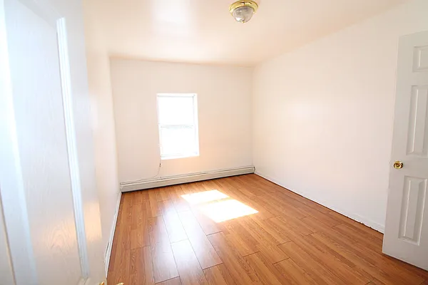 Rented by Compass | media 18