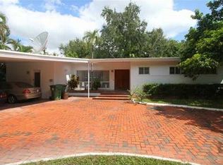 5 Pinta Rd, Miami, FL 33133