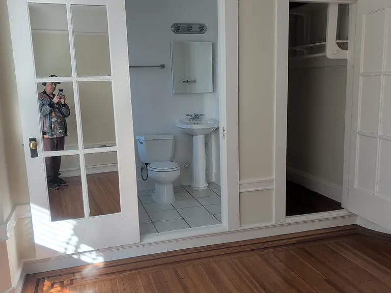 1449 Washington St #7 — Photo 8