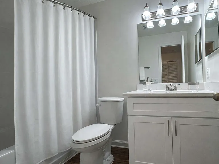 The Waterford at Mandarin Apartments — Photo 50