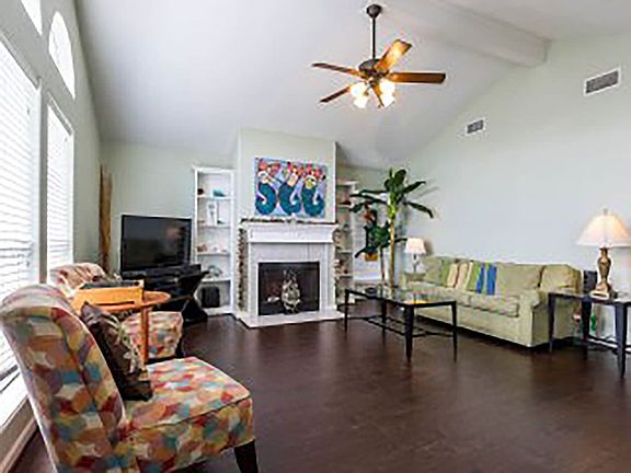 3rd image of 22321 Vista Del Mar
