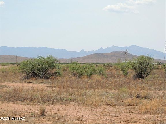 3rd image of 6200 E Pueblo Dr