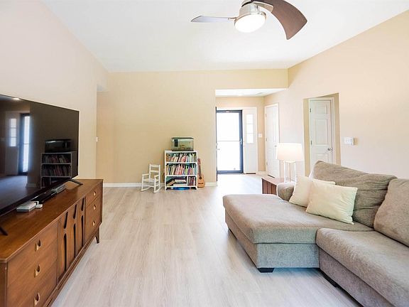 4th image of 2408 Lubbock Ct