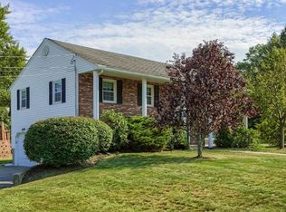 30 Pelczar Rd, Dracut, MA 01826
