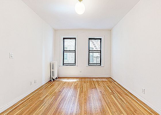 1st image of 256 Seaman Ave APT 2B