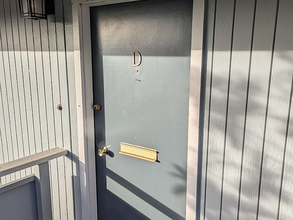 2nd image of 9 Circle Dr #D