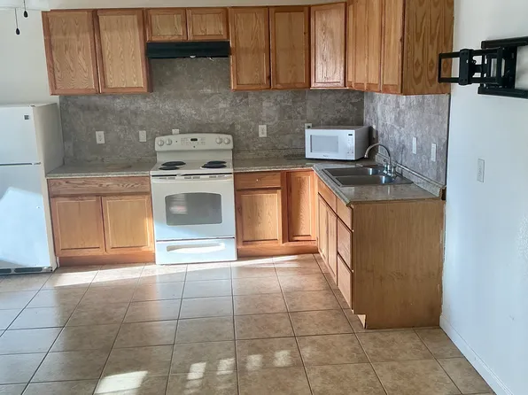 1428 Diana Maura Dr #B, Las Cruces, NM 88001