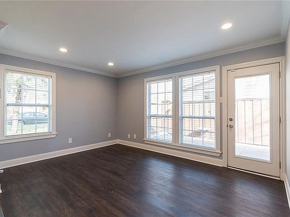 5th image of 2514 Greenhurst Dr