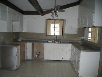 4th image of 957 Wye Dr