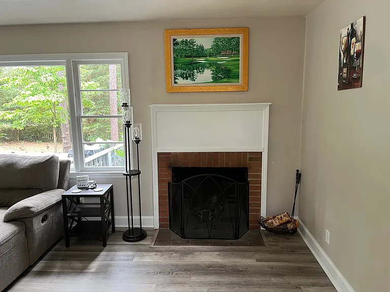 480 Crestview Rd — Photo 4