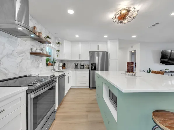 1611 SW 3rd Avenue, Pompano Beach, FL 33060