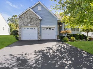 18 Inkberry Lane, Howell, NJ 07731