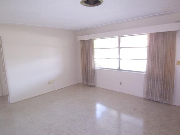 5th image of 4543 16th Ave N