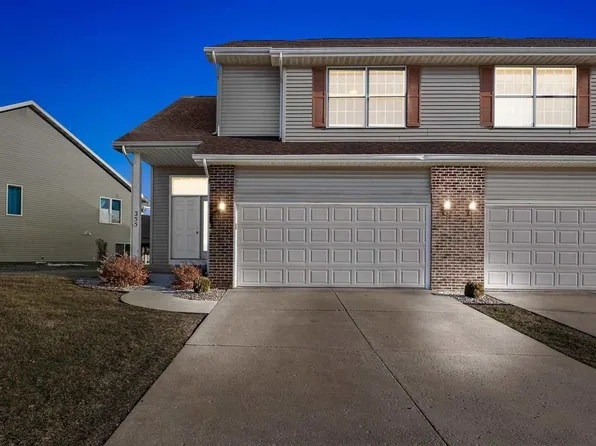 355 N 12th Ave, Hiawatha, IA 52233