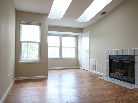 2nd image of 1321 E Wyndham Cir APT 201