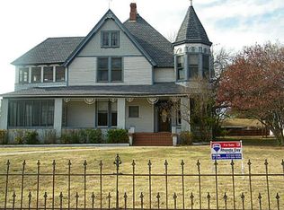 514 N Main St, Meridian, TX 76665