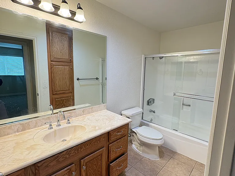 1845 Bayview Heights Dr #101 — Photo 9