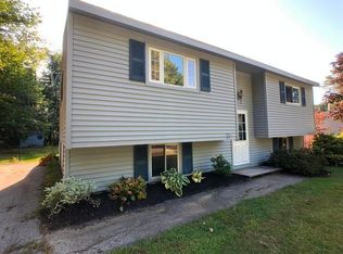12 Forest Ave, Rochester, NH 03868