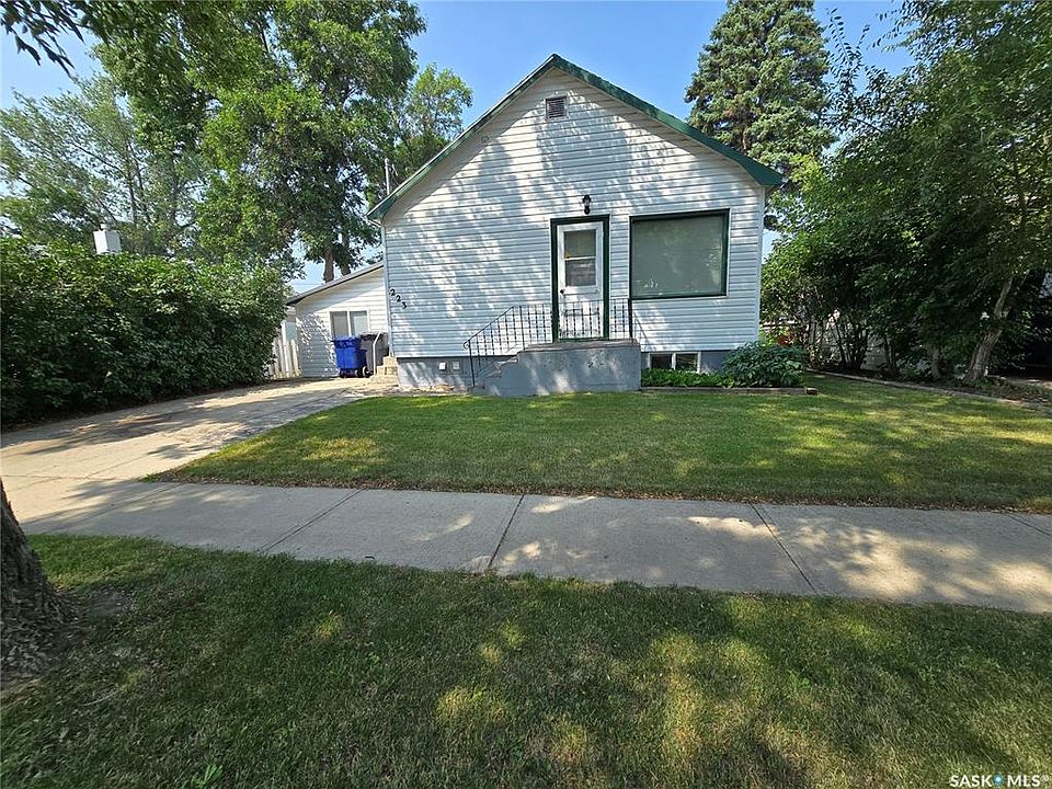 1st image of 223 9TH STREET
