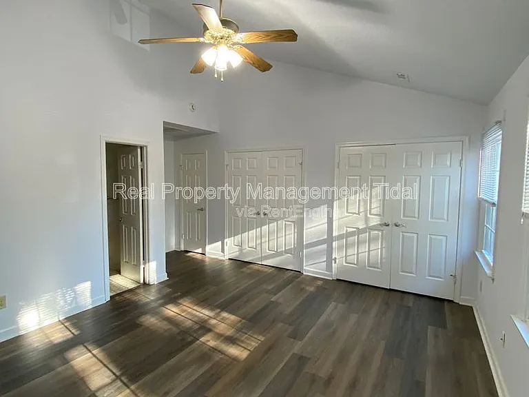 610 Guy Ln — Photo 21