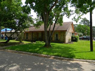 8 Midwood Cir, Conroe, TX 77301