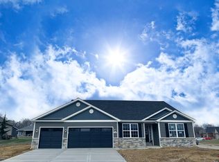 1509 Sagaponak Ln, Troy, IL 62294