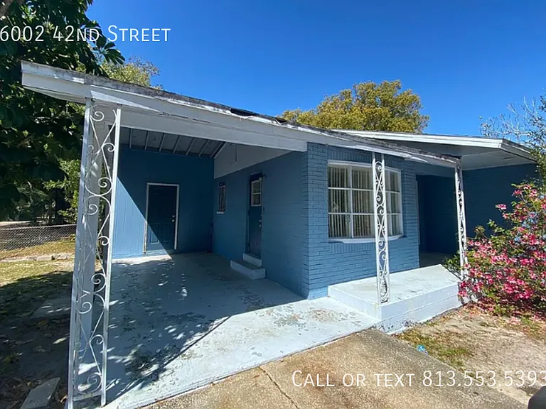 6002 N 42nd St — Photo 1