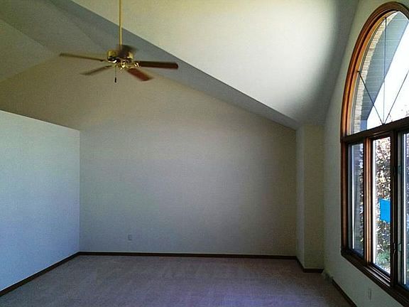 2nd image of 607 Greglynn St