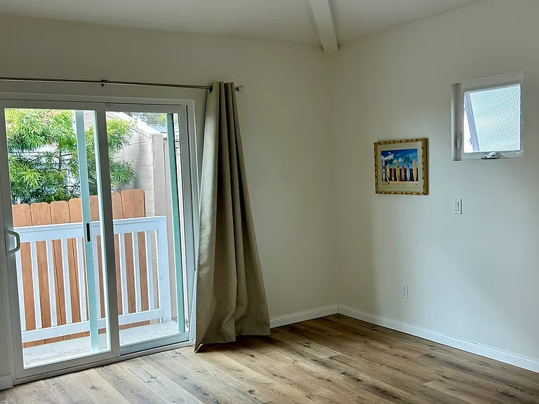 341 La Amatista Rd #B — Photo 6