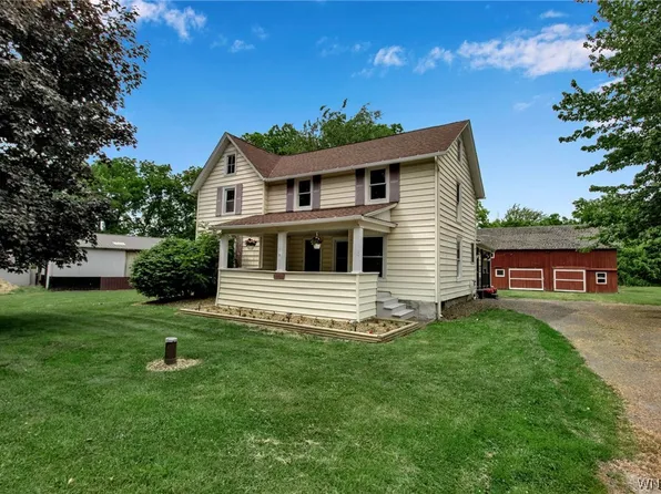 12411 W County House Rd, Albion, NY 14411