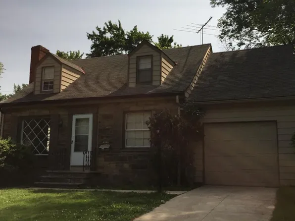 1371 S Belvoir Blvd, South Euclid, OH 44121