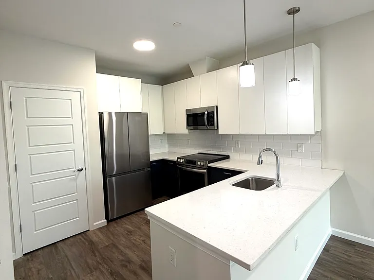309 Lake St #301 — Photo 1