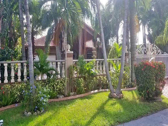 3rd image of 13730 SW 30th St